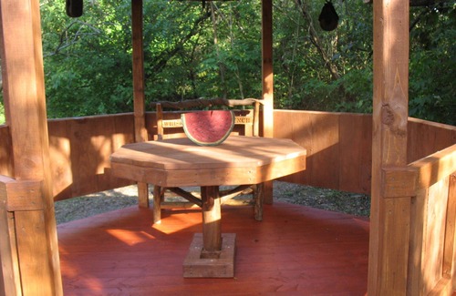 Polk Cabin | Unplug at cabin for 2