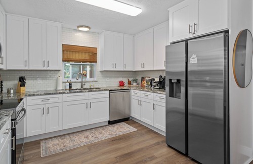Crystal River House | Unplug & Play – Game Room + Huge Yard + Spa