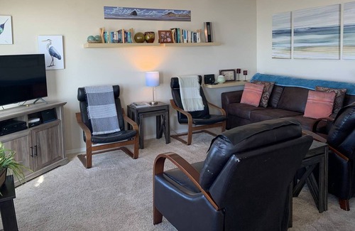 Tierra Del Mar House | Unrivaled Oceanfront Retreat With 180 Degree Epic Views of Two Capes, Pet Friendly, Open Floor Plan
