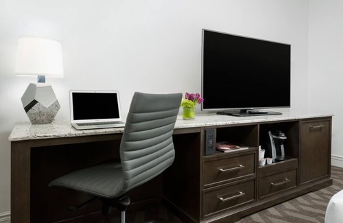 Downtown Boston House | Unwind and Indulge In Our Oasis! Pet-friendly Property!