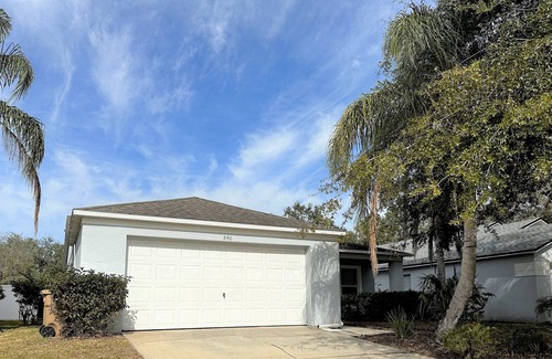 Sunrise Lakes House | Unwind by the Pool in Charming Villa Woodridge Clermont 3BR 2BA with Free Wi-Fi