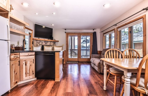Eagle River House | Unwind in comfort at Aerie on Meta Lake! The perfect calm retreat!