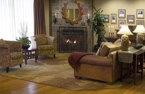 Folsom Hotel | Unwind in our King Studio w/Balcony & Kitchen, Overlooking Folsom's Scenic View