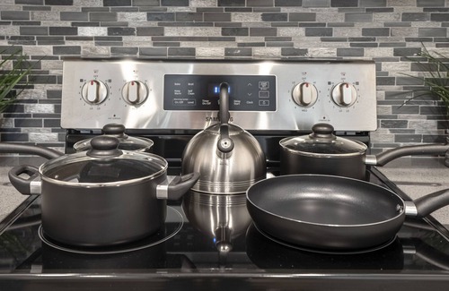 South Central Houston Apartment | UofH| Med Ctr | Heart of Houston | Luxury & Comfort