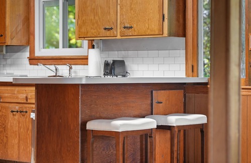 Traverse City Cottage | Up-North Rustic Cottage on exclusive Old Mission Peninsula