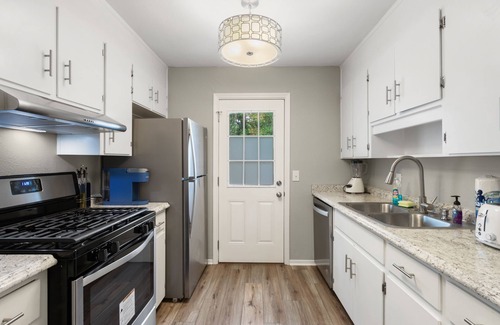 Northeast Pensacola House | Updated 2 bed w/fenced yard * Dog Friendly * Fox Den F