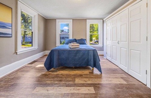 Biddeford House | Updated 2BD | Quiet | Parking
