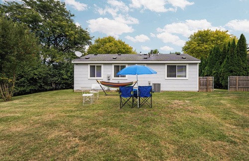 Bryant Pattengill East House | Updated 3 bedroom house, central to everything Ann Arbor! No added cleaning fees