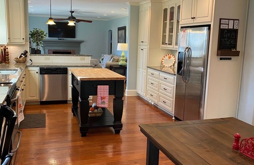 Clemson House | Updated 4 bed/3 bath home within walking distance to CU's campus & Death Valley
