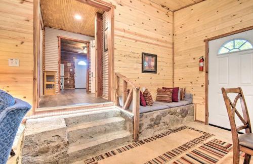 Hatton House | Updated Cabin with Porch, Mins to Cossatot River