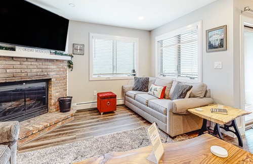 Ludlow Condo | Updated condo with water views, fireplace, ski-in/out, washer/dryer, & tennis