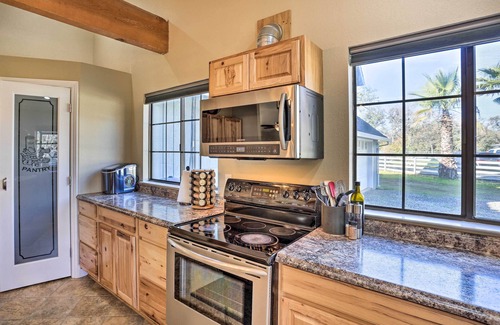 Cottonwood House | Updated Cottonwood Home w/Patio & Fire Pit!