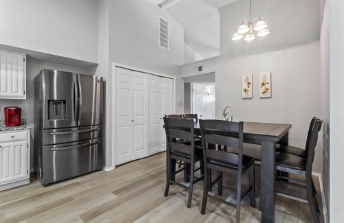 Denton House | Updated Denton 3 Bed 2 Bath