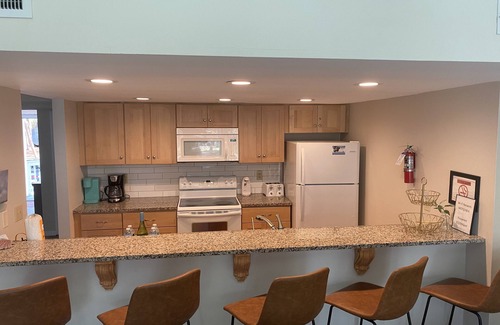 Ocean Ridge House | Updated Lagoon View TH, 3 BR, 2.5 BA, Sleeps 8-Amenities Pass Included-Golf Cart