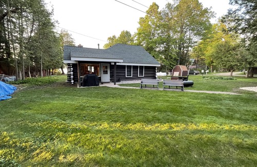 Petoskey Cabin | Updated Log Cabin on Pickerel Lake