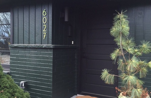 Bryant House | Updated Midcentury near UW and Children's Hospital