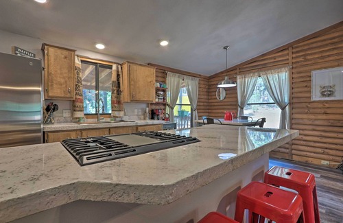 Strawberry Cabin | Updated Strawberry Family Cabin w/2 Private Decks