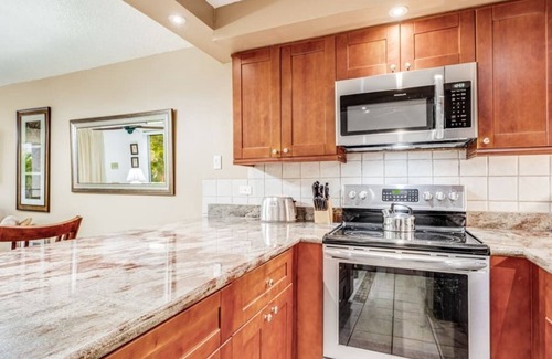 Kihei Condo | Upgraded Condo w/Open Kitchen, Ground Floor Lanai, WiFi–Kamaole Sands 4102