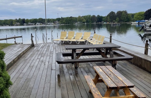 Mears House | Upper Silver Lake, Beautiful 5 Bedroom Lake Front Log Cabin Style Home