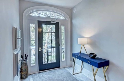 Charlotte Condo | Upscale 1BR King Condo | Elizabeth -Plaza Midwood