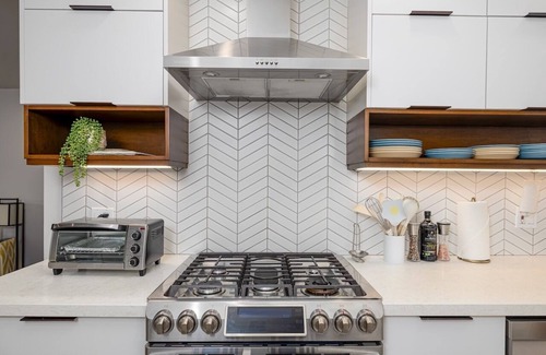 Westchester House | Upscale 3BD - Office Studio - Hot Tub