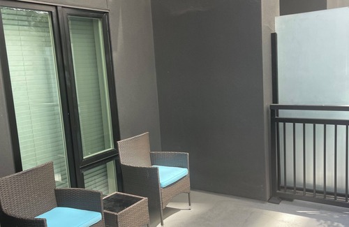 Vernon Condo | Upscale Downtown LA 1- Bedroom