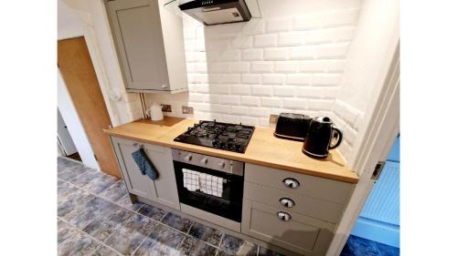 Sefton Park Apartment | Upscale Executive Home Great Location