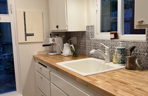 Laguna House | Upscale & Hip Home Downtown Two Bedroom