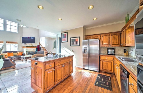 Downtown Tulsa House | Upscale Home w/Views & Game Room!