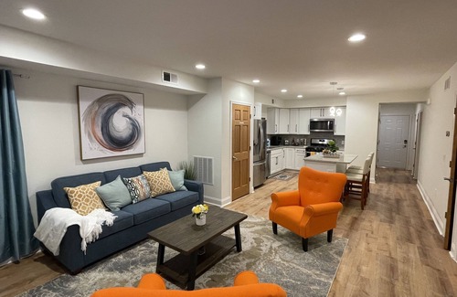 Rochester Apartment | Upscale King Suite—Steps from Mayo Clinic Hospital