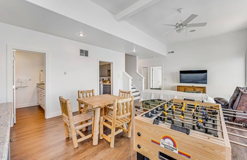 Manson House | Upscale lakefront house with stunning views & dock spacious interior with fireplace