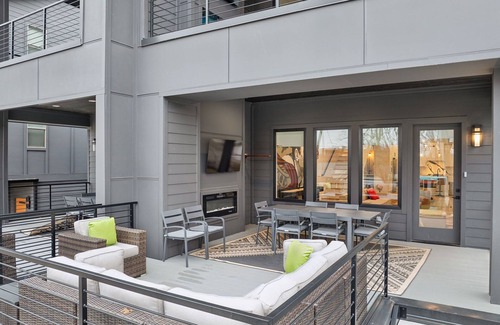 Haynes Area House | Upscale Multi-Level Home | Rooftop & Game Room Fun