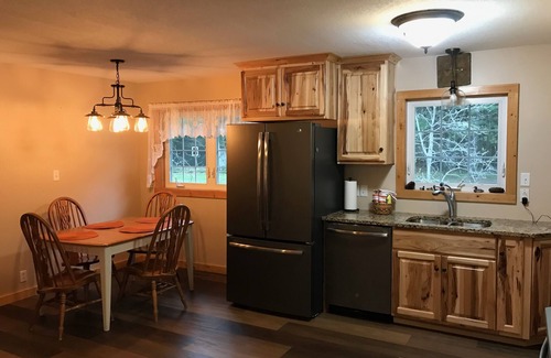 Wetmore House | Upscale north woods Cabin in Hiawatha National Forest near Pic Rocks!Snowmobile!
