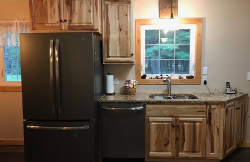 Wetmore House | Upscale north woods Cabin in Hiawatha National Forest near Pic Rocks!Snowmobile!