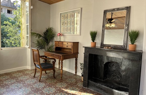 Pezenas House | Upscale townhouse in centre Pézenas
