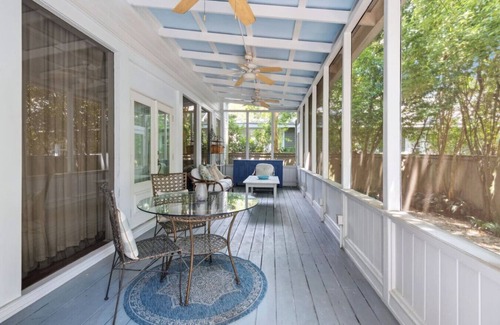 Audubon House | Uptown 3BR w/Outdoor Patio - Near Audubon Park!