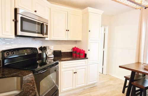 Milan House | Uptown New Orleans Home -7 mins to FQ Free Parking