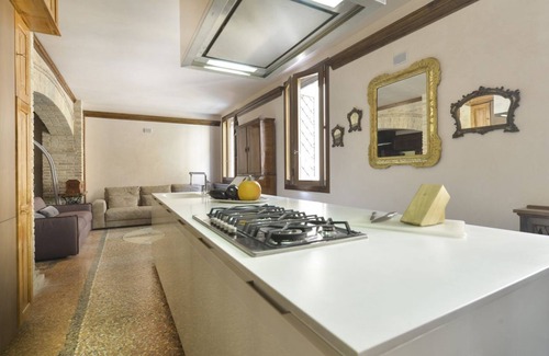 Historic Center Apartment | UR-NEST Guerrazzi Deluxe