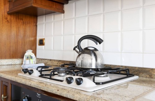Saragozza-Porto Apartment | UR-NEST Saffi, Silent and very sunny 90 sqm