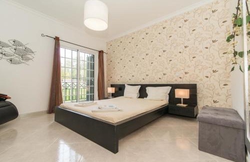 Canada Apartment | Urb do Lagar by Algartur
