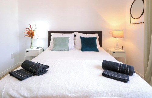 Teror House | Urban 2 Bedroom Apartment Teror