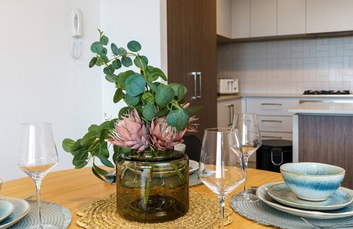 Phillip Apartment | Urban Apt in Phillip | 9mins to Canberra Hospital