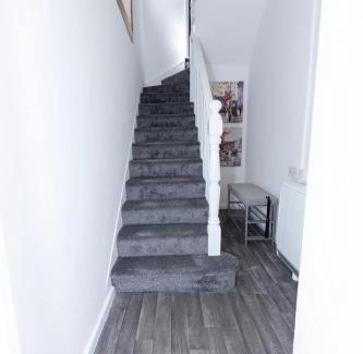 Brandon Apartment | Urban Escape - Flat