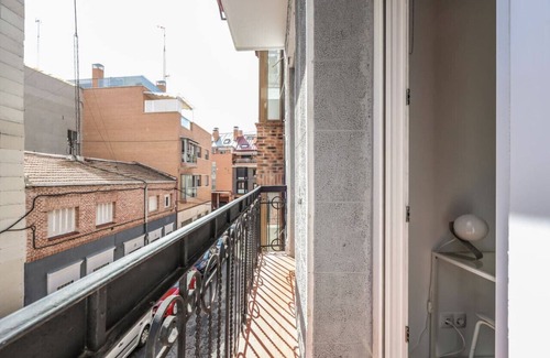 Bellas Vistas Apartment | Urban Tranquility in Madrid - Just relax & enjoy