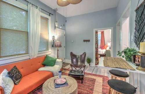 Central Midtown Apartment | Urban Zen Great Location