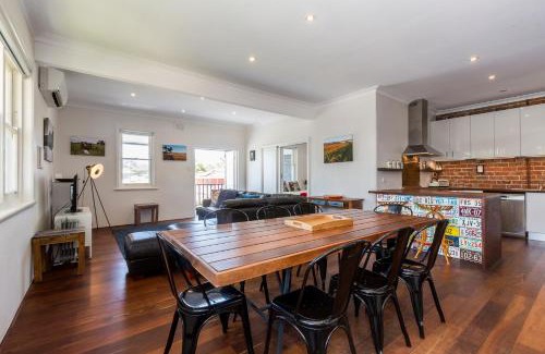 Mount Claremont Apartment | UrbanStyle Claremont Apartment