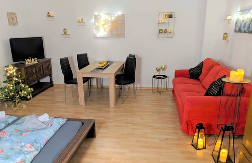 Sebnitz Apartment | Urlaubsmagie - Helle Wohnung,sauna,whirlpool - UO