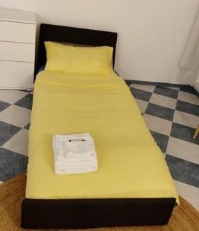 San Donato-San Vitale Apartment | Ursula Apartment