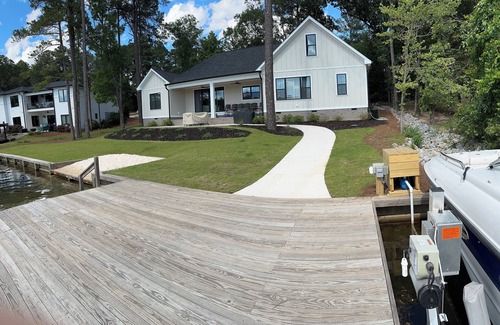 Seven Lakes House | US Open! Beautiful Brand New Home on large Private Lake 11m from Pinehurst #2!