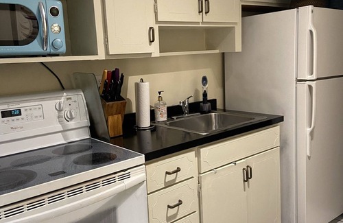 Fort Lauderdale House | Utilities Included + Furnished + Month to Month | 1 Bedroom 1 Bath Apartment